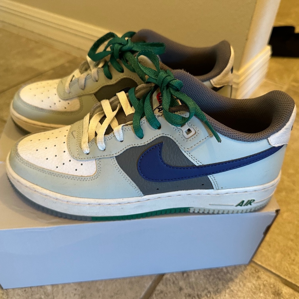 Nike Air Force Youth Sneakers
